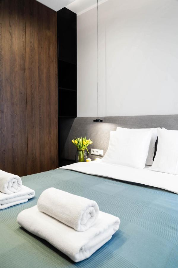 Househost Apartment: Miodowa 42/30 Street كراكوفيا المظهر الخارجي الصورة
