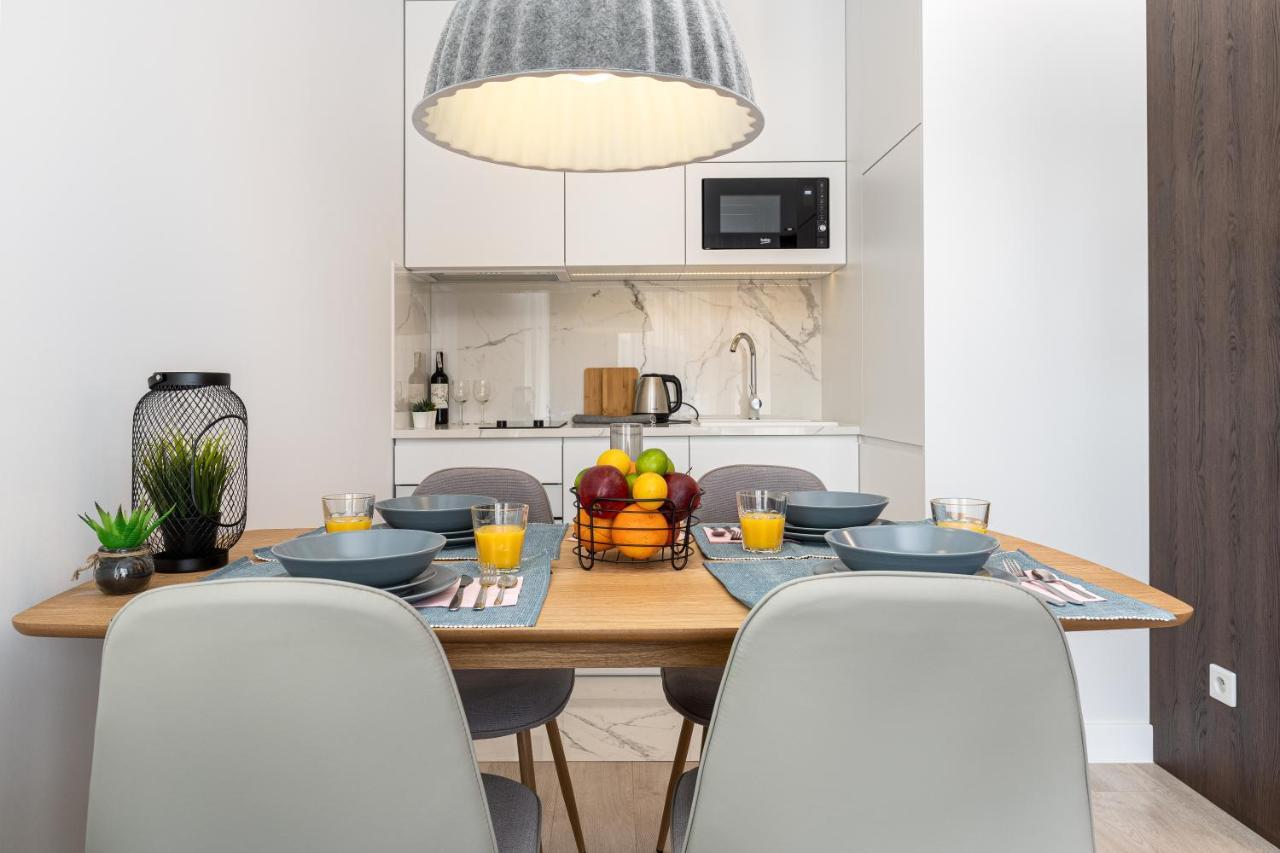 Househost Apartment: Miodowa 42/30 Street كراكوفيا المظهر الخارجي الصورة